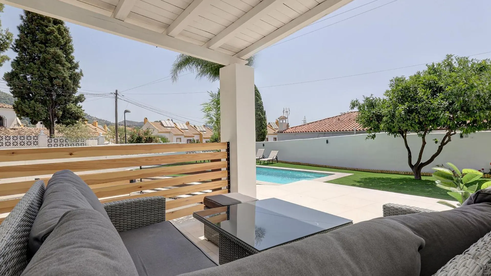 Dom wakacyjny Luxury Villa With Private Pool And Unique Views Pass The Keys Marbella